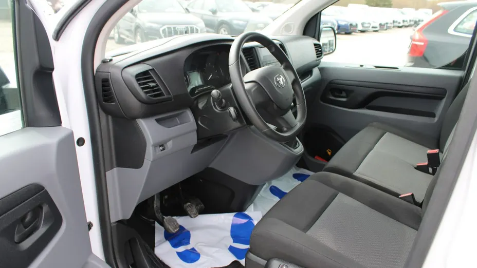 TOYOTA Proace -