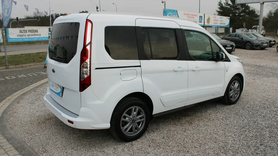 FORD Tourneo Connect -