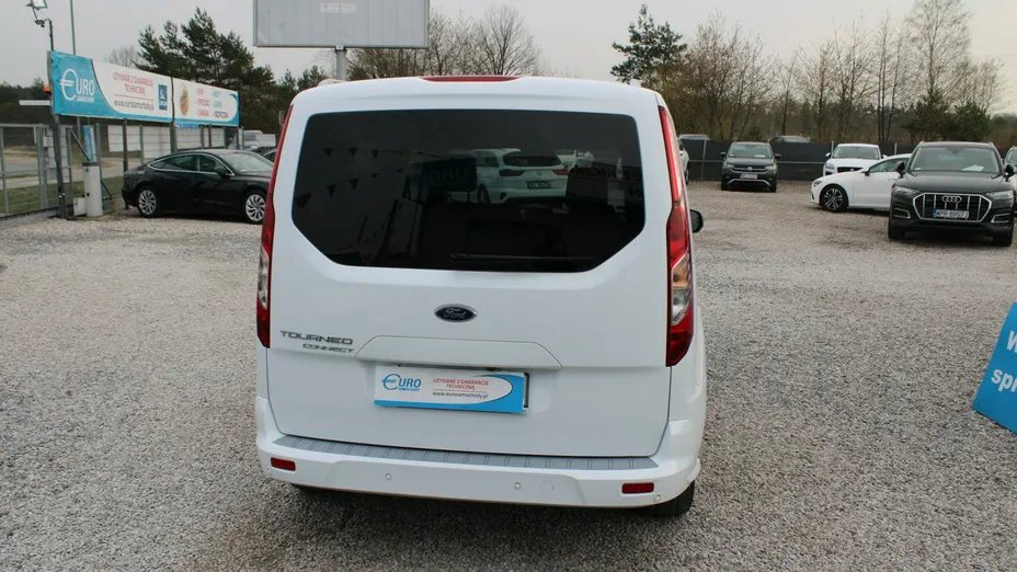 FORD Tourneo Connect -