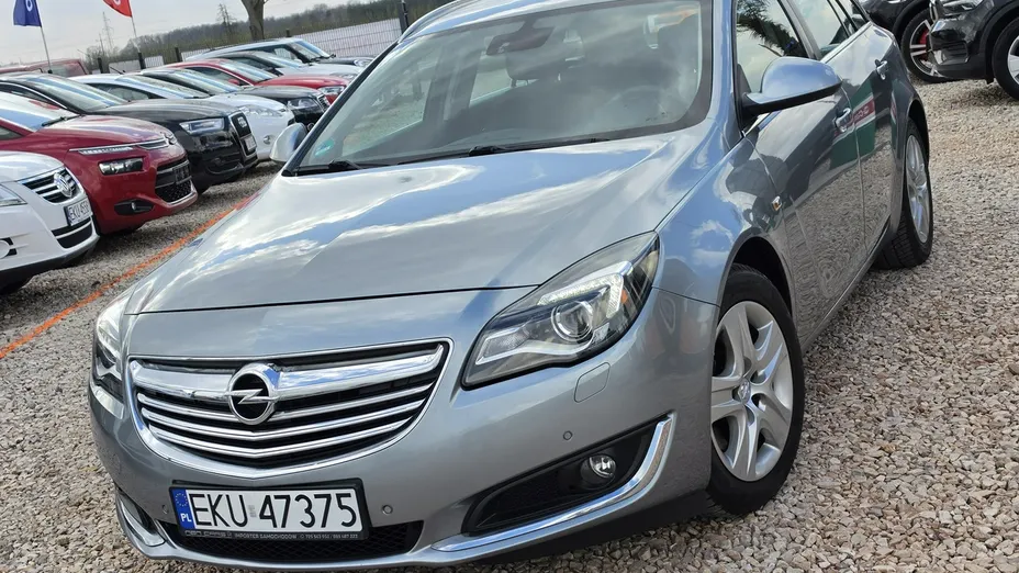 OPEL Insignia -