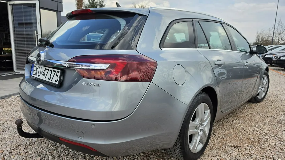 OPEL Insignia -