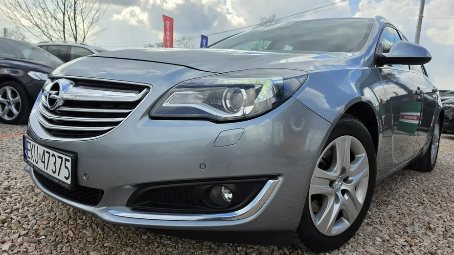 OPEL Insignia -