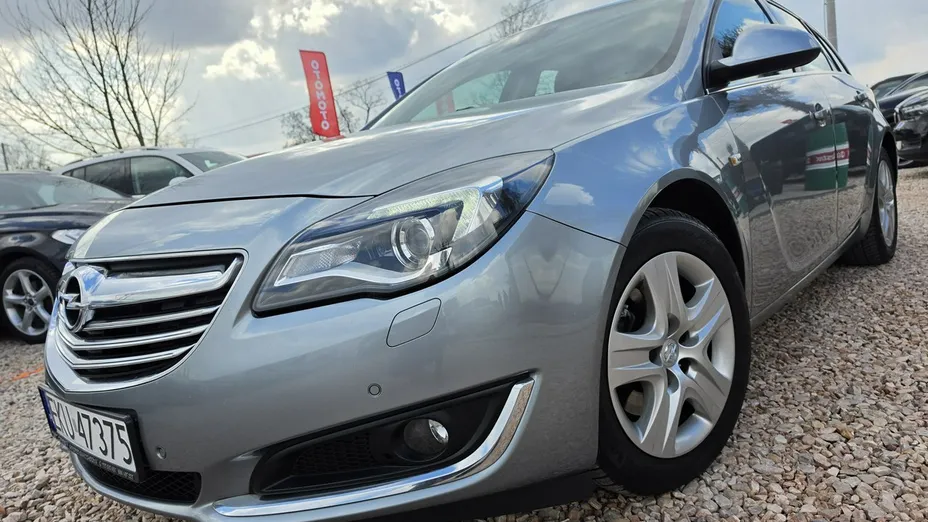 OPEL Insignia -