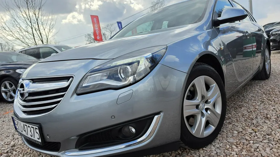 OPEL Insignia -
