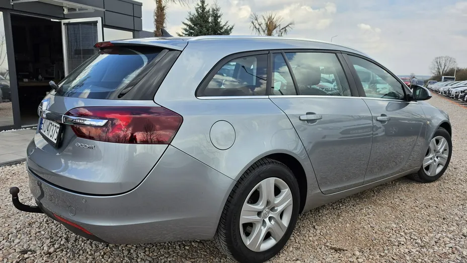 OPEL Insignia -
