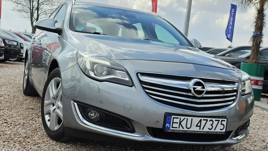 OPEL Insignia -