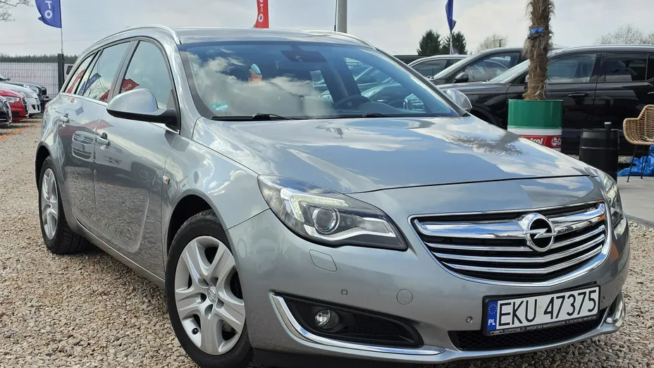 OPEL Insignia -