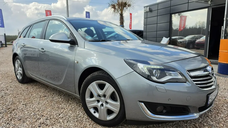OPEL Insignia -