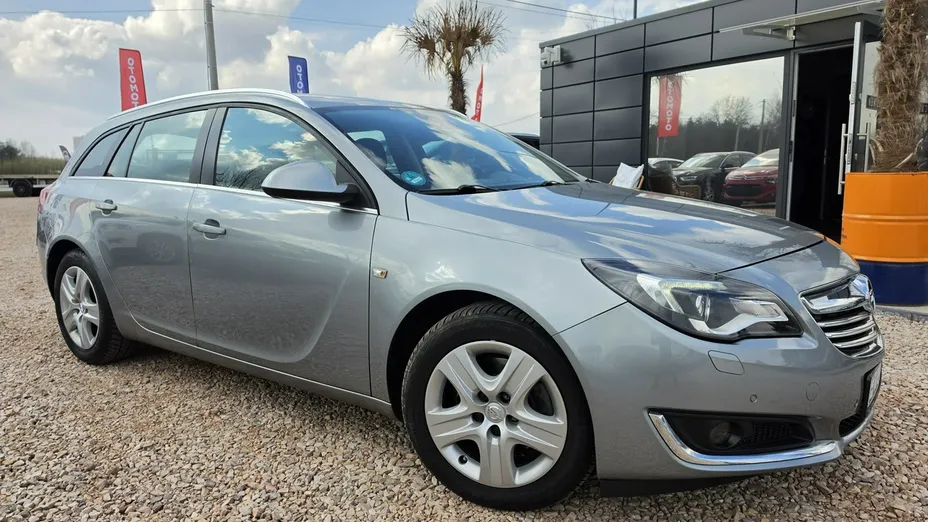 OPEL Insignia -