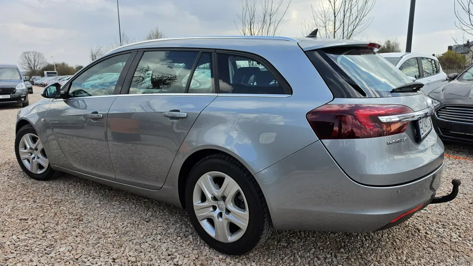 OPEL Insignia -