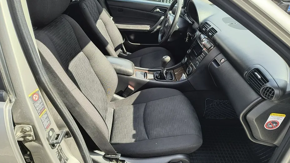 MERCEDES-BENZ C Klasa -