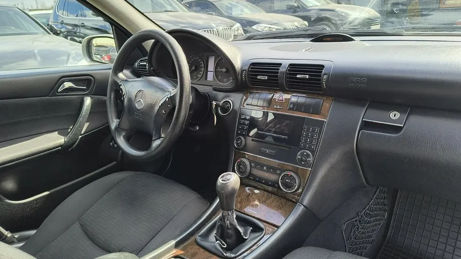 MERCEDES-BENZ C Klasa -