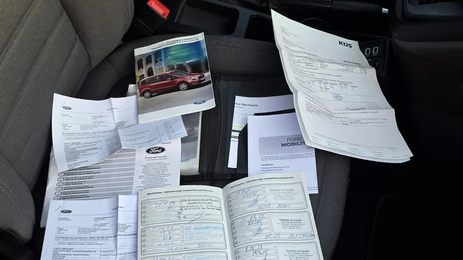 FORD Tourneo Connect -