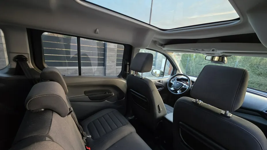 FORD Tourneo Connect -