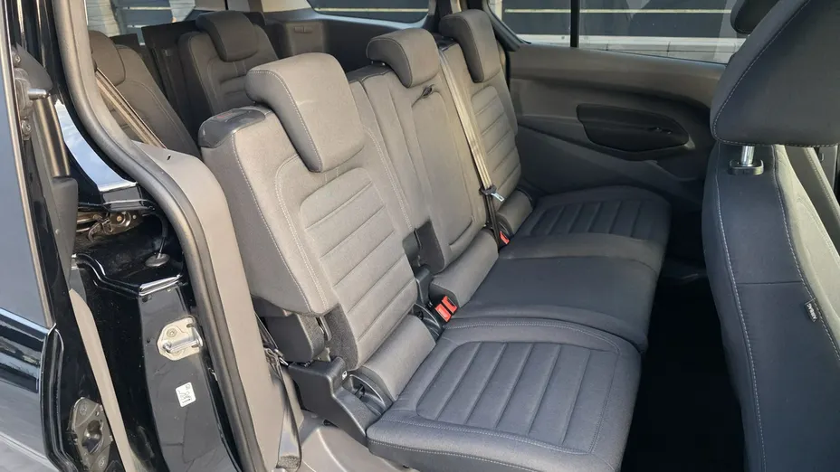 FORD Tourneo Connect -