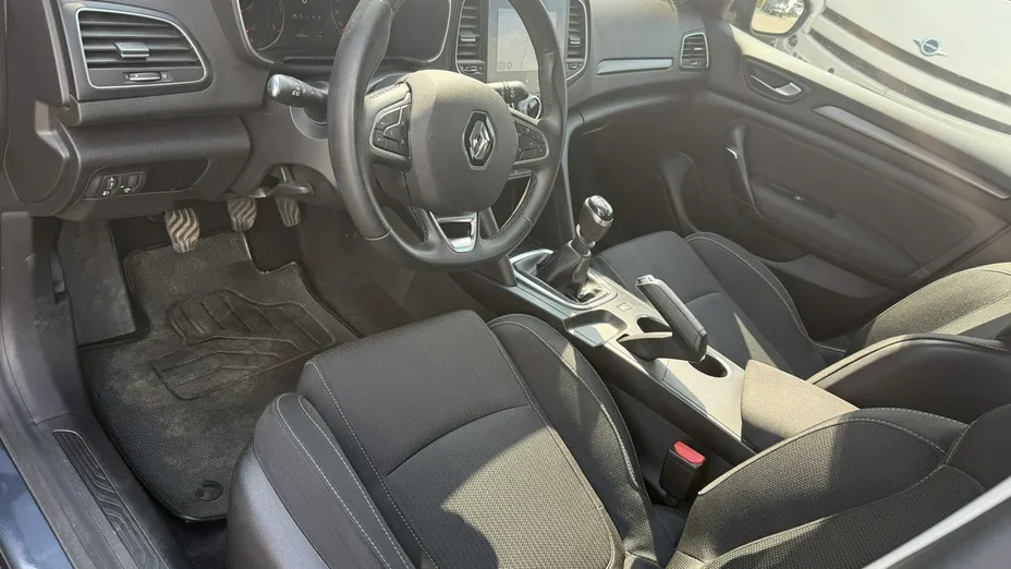 RENAULT Megane -