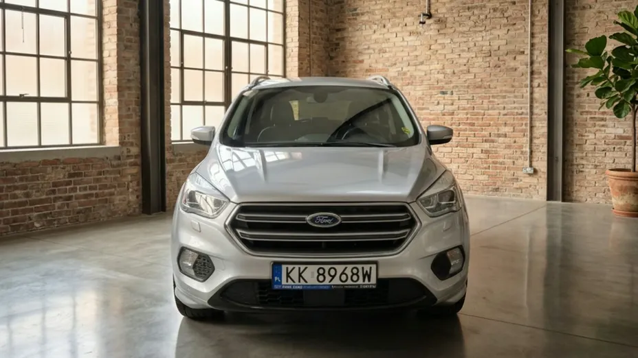 FORD Kuga -
