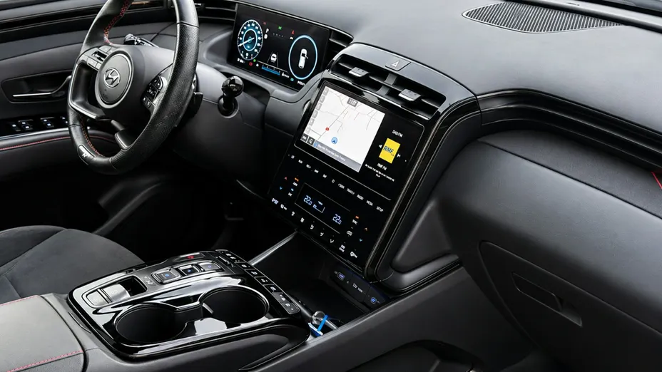 HYUNDAI Tucson -
