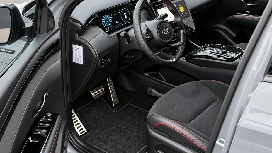 HYUNDAI Tucson -