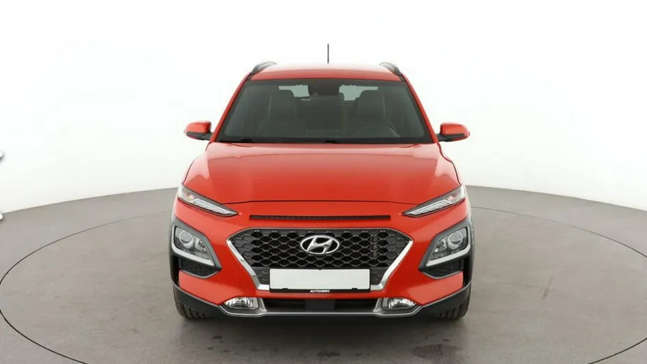 HYUNDAI Kona -