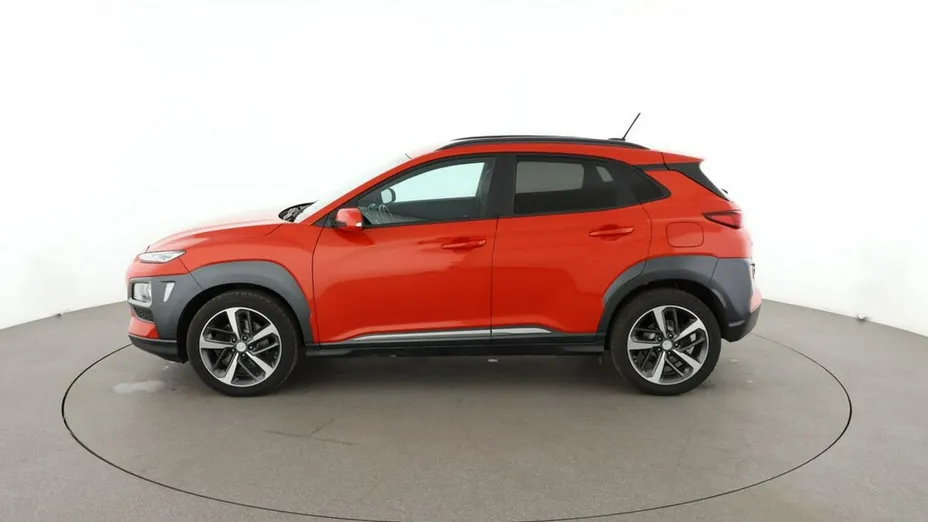 HYUNDAI Kona -