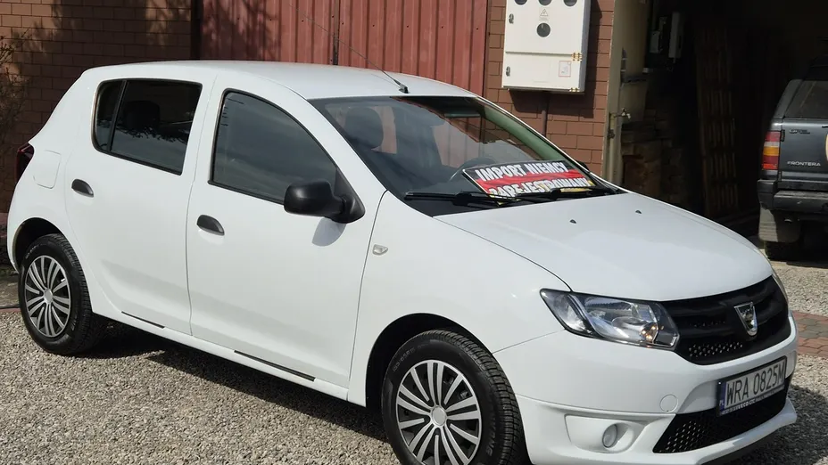 DACIA Sandero -