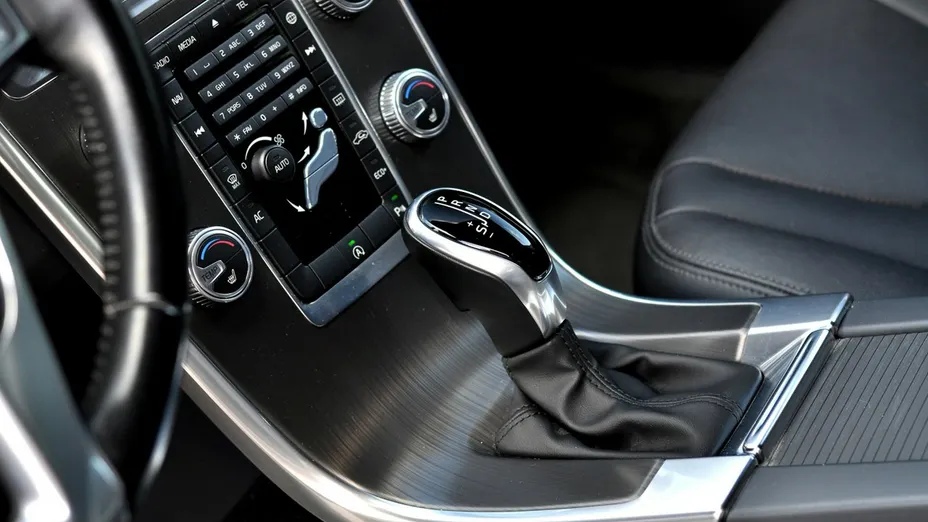 VOLVO XC60 -
