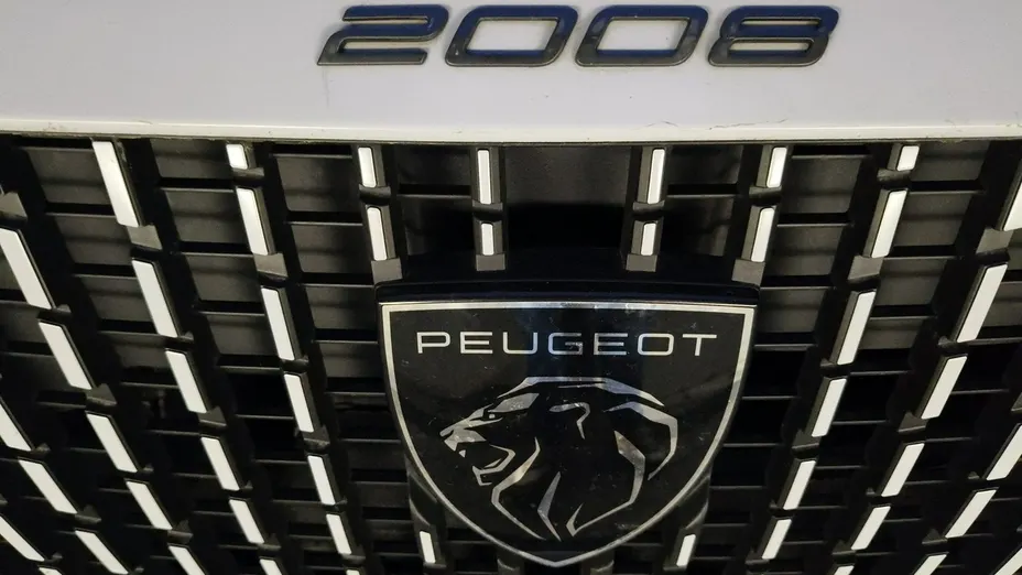 PEUGEOT 2008 -