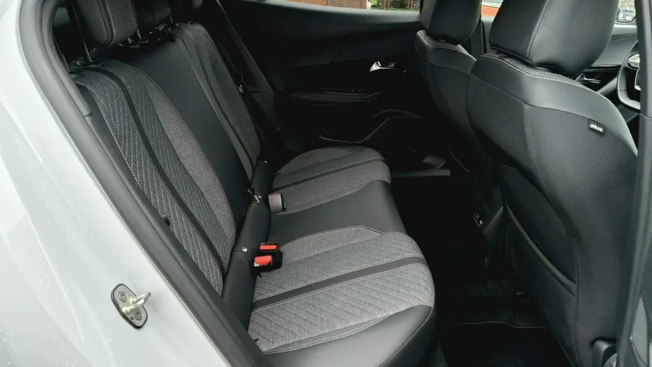 PEUGEOT 2008 -
