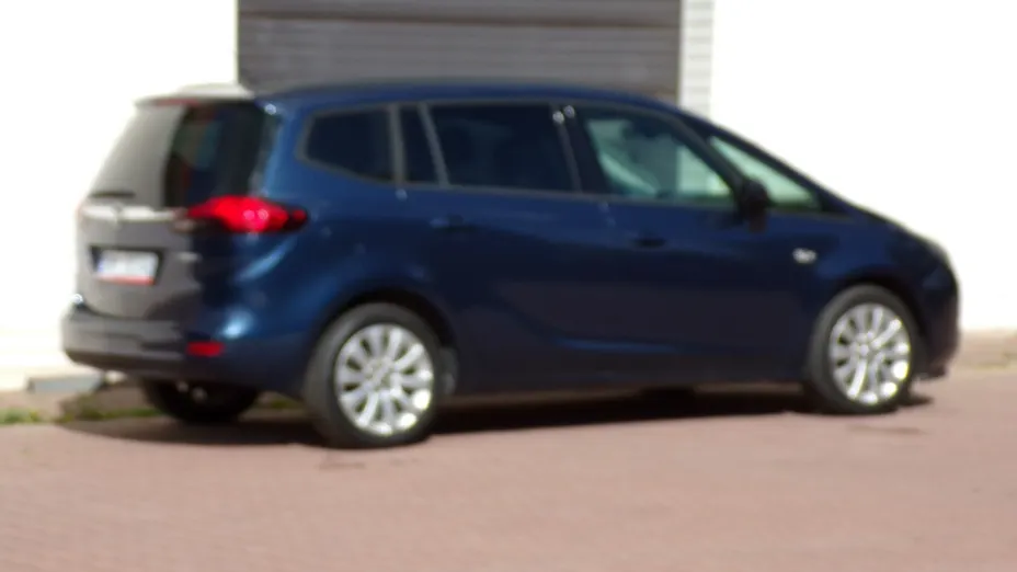OPEL Zafira -