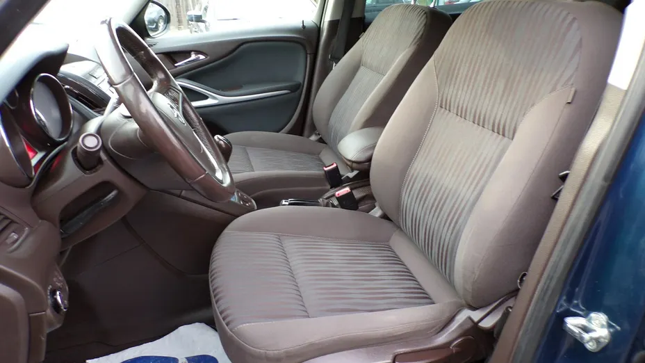 OPEL Zafira -