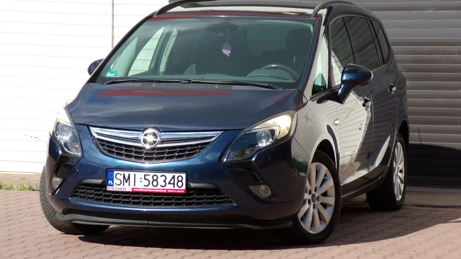 OPEL Zafira -