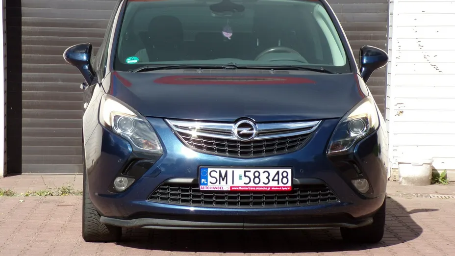 OPEL Zafira -