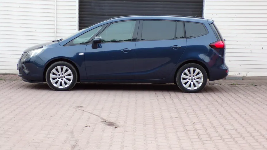 OPEL Zafira -
