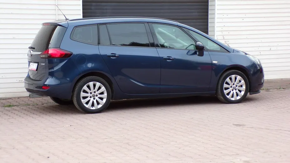 OPEL Zafira -