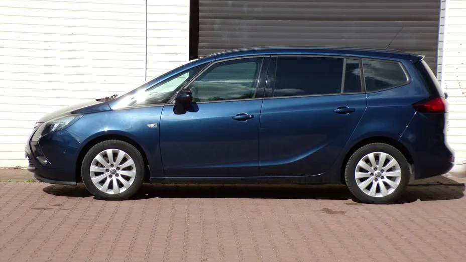 OPEL Zafira -