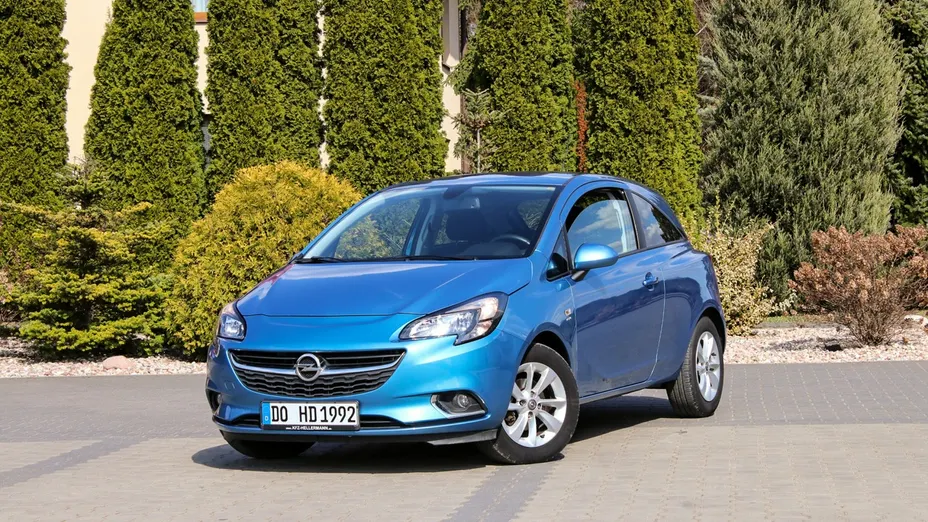 OPEL Corsa -