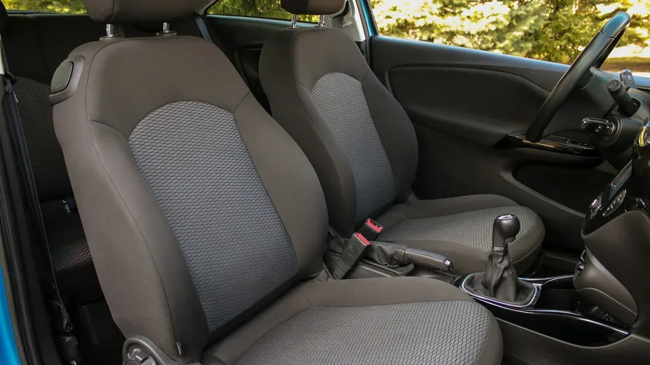 OPEL Corsa -