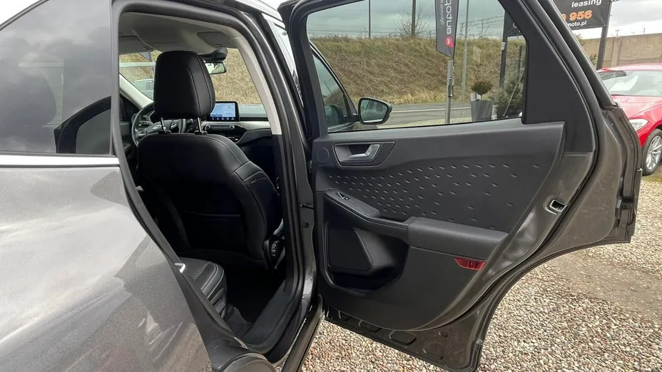 FORD Kuga -