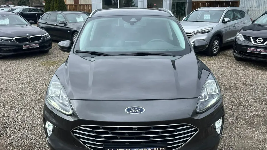 FORD Kuga -