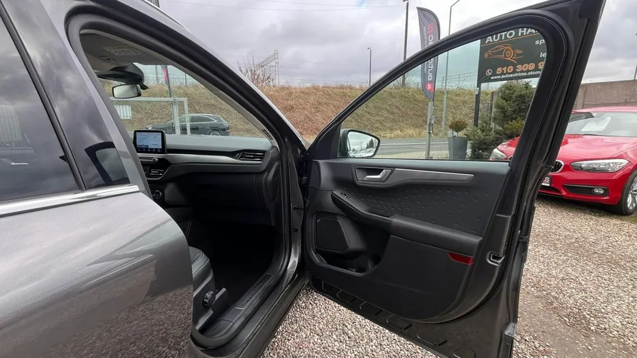 FORD Kuga -