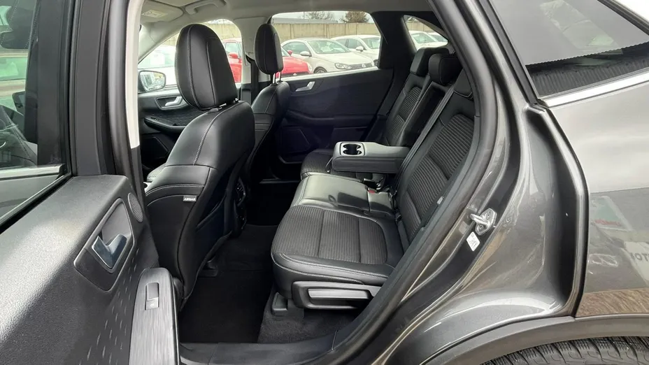 FORD Kuga -