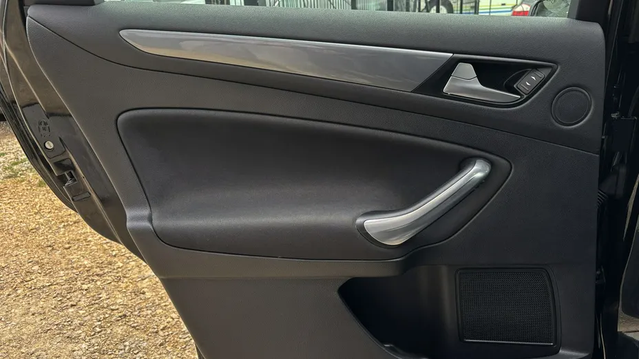 FORD Mondeo -