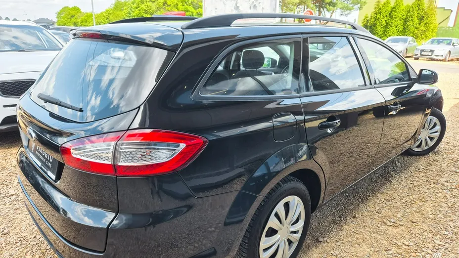 FORD Mondeo -