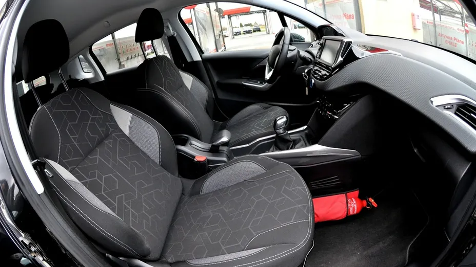 PEUGEOT 2008 -