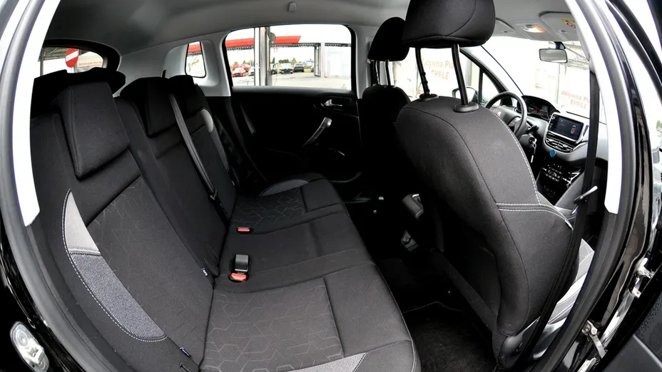 PEUGEOT 2008 -