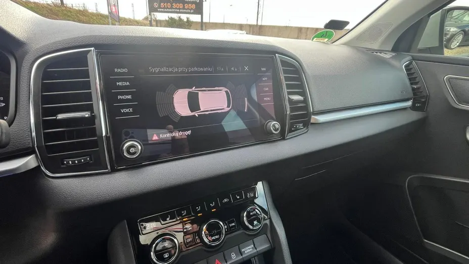SKODA Karoq -