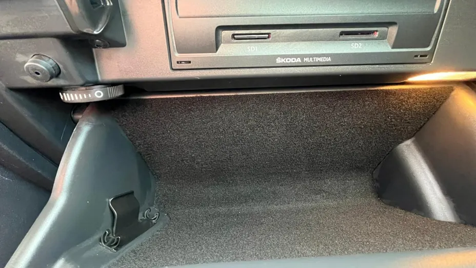 SKODA Karoq -