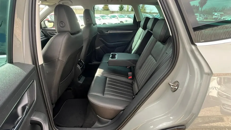 SKODA Karoq -