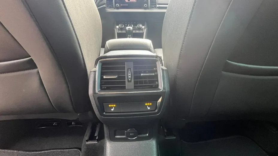 SKODA Karoq -